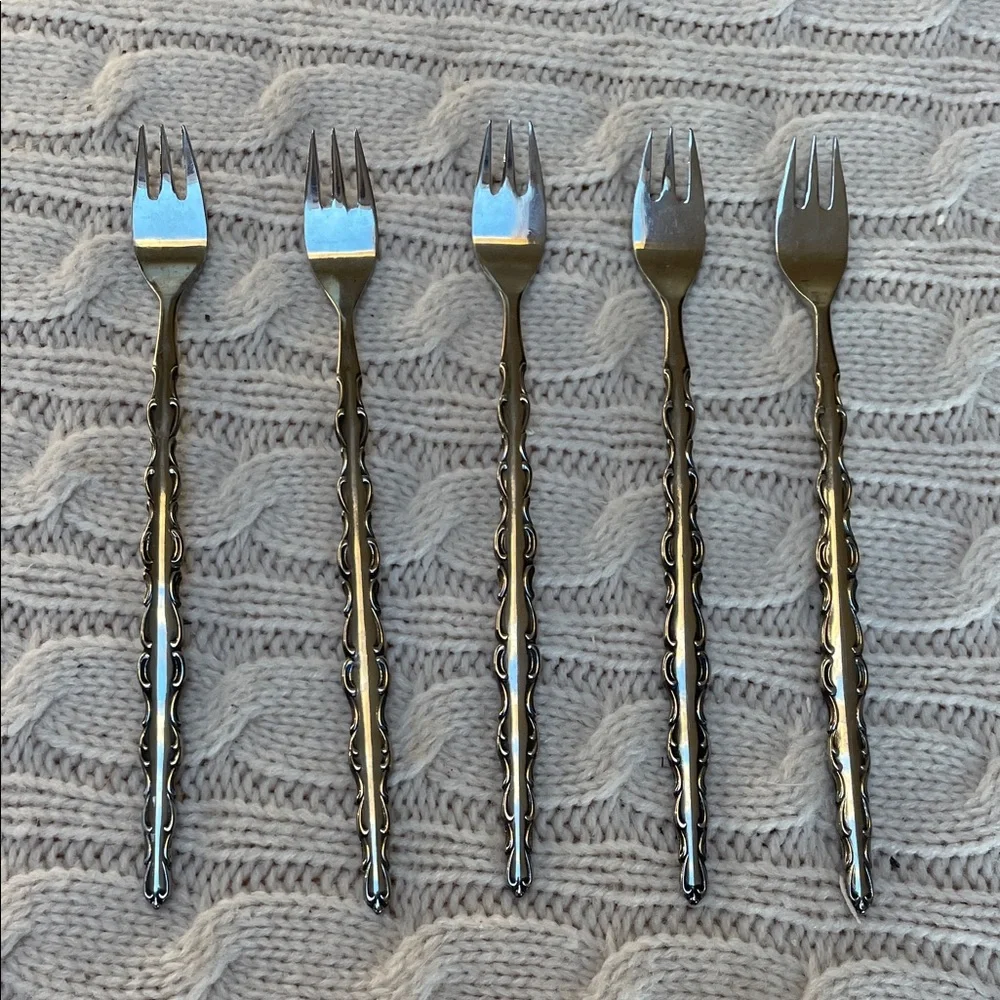 5 VTG Oneida Northland Dardanella stainless steel cocktail/seafood fork flatware
